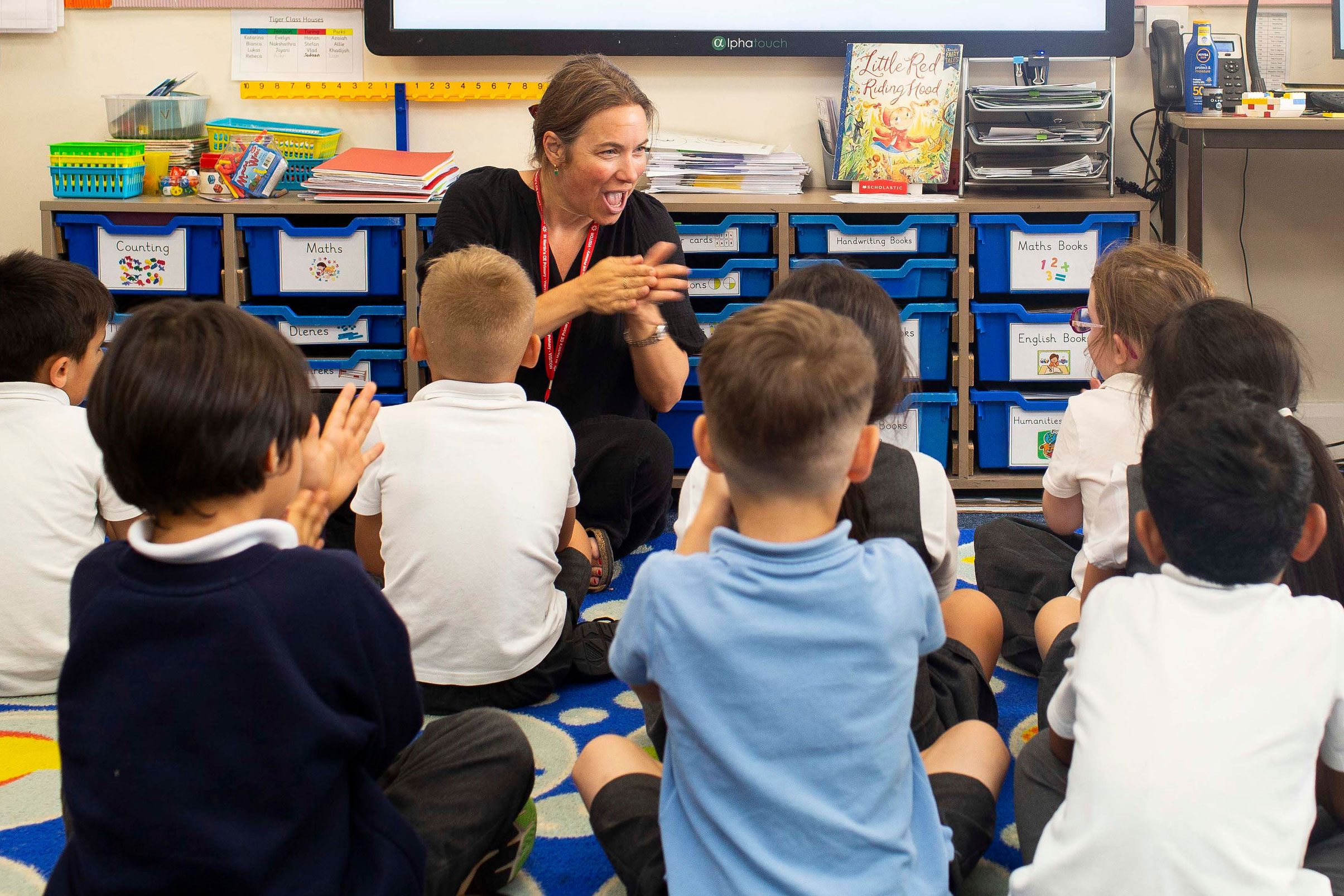 Magic Lantern Interactive Art History Workshops for Schools